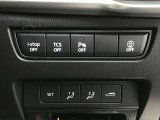 【2Wayドライビングポジションメモリー機能】お二人のシートパターンを記憶することができますので、運転時はボタン一つでシート調節できますね。
