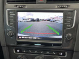 モニターで後方確認もバッチリ!