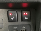 【シートヒーター】寒い日に重宝するシートヒーター!エアコンより早く温まってくれるので寒がりの人も安心ですね♪エアコンの温風は乾燥するから苦手、という方にもをおすすめです。