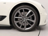 コンチネンタルGT  V8 エクイノックス エディション 4WD