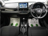 とても握りやすいステアリング!運転手の気持ちがそのまま伝わるかのような反応をしてくれます!小物入れや各ボタンの配置にこだわり、とても使いやすいです !視認性も良好なのでロングドライブもお任せ下さい!
