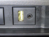 USB端子を装備しております。