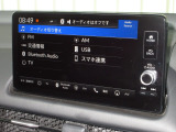 ナビゲーションはホンダコネクトディスプレイを装着しております。AM、FM、Bluetooth、フルセグTVがご使用いただけます。初めて訪れた場所でも道に迷わず安心ですね!