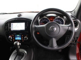 運転席廻りです。