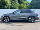 Q8 e-tron 55 クワトロ Sライン 4WD 