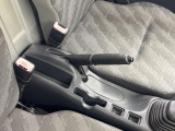 積み下ろしのしやすいデッキにはたっぷりと荷物を積み込んでいただけます。遊びから仕事まで、様々なシーンで頼れます♪
