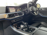 BMWのお車は、走行の安定性とコーナリングの良さを追求し、思い通りにハンドルの操作可能です。試乗車もご用意しておりますので、ぜひ“駆け抜ける歓びをご体感ください!