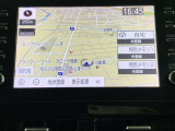 純正ナビを装備。タッチパネル式で使いやすく、お出かけもラクラクです。