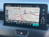 お出かけの際に安心のナビ付です☆バックカメラ機能で駐車もスムーズに行えます。