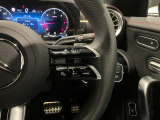 握りやすいハンドルの形状をしておりますので、お客様の運転をサポートしてくれます!