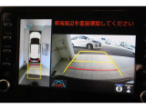 バックガイドモニターで、後方を確認しながら安心して駐車することができます。運転初心者も熟練者も必須の機能ですよ!