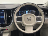 XC60 D4 AWD モメンタム ディーゼル 4WD 本革シート