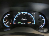 ディスプレイ付きのメーターです。先進的でとても見やすく、車両情報もより詳しく教えてくれます。