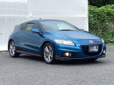 【HID】ディスチャージヘッドライトが装備されています。夜間走行時や雨の日に明るく安全に前方を照らすことが出来ます。対向車からも見えやすいので相手に接近を知らせることも出来ます。