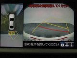 パノラミックビューモニター付きです。車両を上から見たような映像をディスプレイオーディオ画面に表示。運転席からの目視だけでは見にくい、車両周辺の状況をリアルタイムでしっかり確認できます。