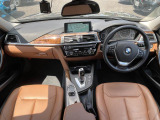 3シリーズセダン 320i ラグジュアリー 