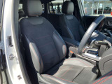 掲載わずか1日で売れてしまう車も多いです!売約済みだとご迷惑をお掛けしてしまう為、ご来店時には事前に055-971-6820にご連絡を♪電車の際はJR三島、沼津駅からお電話頂ければお迎えに上ります!