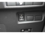 ハンズフリー両側オートスライドドアで手荷物いっぱいでも楽々開閉可能です