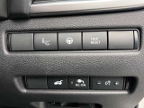 パワーバックドア付きですので、ゴルフの時や荷物をたくさん持っている時など特に便利です!