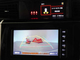 バックガイドモニターを装備してます、車庫入れもラクラクです。