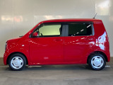 弊社のお客様からのワンオーナーの下取り車で入荷しました。弊社の整備記録も有るので、安心してお乗り頂けるお車です!