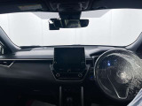 落ち着いたカラーの内装で、ゆったりと運転したい方に。