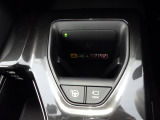 トヨタ認定中古車保証付!(1年間、距離無制限 HV車はHV保証付) 別途延長保証もご用意しております♪ ぜひ現車を確認にご来店ください