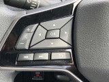 ステアリングスイッチ搭載!ハンドルひとつで手を離さなくても運転中視線をそらさなくても操作が出来て便利です