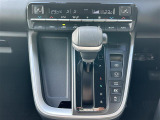 気になる車はすぐにお問い合わせください!画面右側の0066から始まる無料ダイヤルからお問い合わせ下さい!専門スタッフがお車のご質問にお答えいたします!