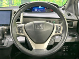 【純正革巻きステアリング】上質な革を使用することで、手にしっかり馴染みとても運転しやすいハンドルです♪