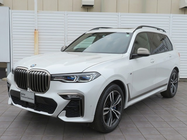 X7  M50i 4WD
