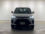 明るいLEDライトで、暗い夜道の運転も快適に。