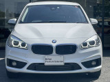 また、BMW正規認定中古車は、エマージェンシーサービスが自動付帯。24時間365日、皆様のカーライフをサポート致します。確かな安心のうえで、「駆けぬける歓び」をご堪能ください。