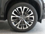 R7年式夏タイヤ215/50R18ダンロップ製です。