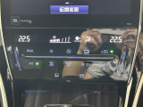 気になる車はすぐにお問い合わせください!画面右側の0066から始まる無料ダイヤルからお問い合わせ下さい!専門スタッフがお車のご質問にお答えいたします!