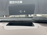 ヘッドアップディスプレイには10.8インチの大型カラーディスプレイを採用。視界移動することなく車速や・ルート・プロパイロットの作動状況など運転に必要な情報を把握できます。