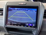バックモニターにガイド線表示付きなので車庫入れも安心【カメラアングルは3パターンから選べます】知らない道でも安心して楽しくお出かけができます。