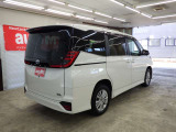 車内もキレイで嫌なニオイもありません。