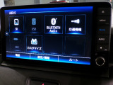 CD、DVD、Bluetooth、AM、FM、AUX、スマートフォン接続ができます。