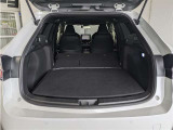 2列目シートを倒すと、大きな荷物の積載も可能です