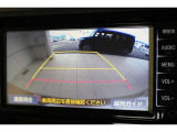 バックガイドモニターで、後方を確認しながら安心して駐車することができます。運転初心者も熟練者も必須の機能ですよ!