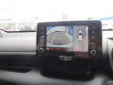 バックガイドモニターで、後方を確認しながら安心して駐車することができます。運転初心者も熟練者も必須の機能ですよ!