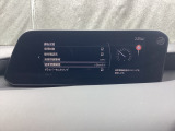 フォワードセンシングカメラで認識した交通標識をアクティブドライビングディスプレイに表示し、交通標識の見落とし防止を図り、安全運転を支援します。