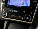 左右独立エアコンなので左右で温度を変えられます。同乗者の方も快適ですね。
