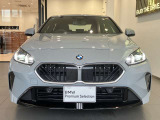 【BMWの伝統-1】BMWの特徴的な“キドニーグリル”は、80年以上続く伝統の形でございます。変わらないこだわりのデザインが、プレミアムブランド“BMW”を創り出します。