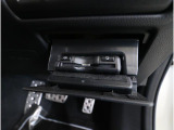 ETCとしての機能はそのままに、渋滞情報等を知らせる機能もついたETC2.0!ビルトインカバーで収めてありますので、見た目もスッキリ!!