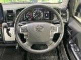 【ステアリングスイッチ】運転中、前方から目線をそらすことなく、オーディオ等の操作が可能な便利機能!安心&快適なドライブを演出してくれます♪
