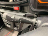 当店では車両本体価格以外に、諸費用を含めた支払総額も表示しておりますので、お客様の予算にピッタリのおクルマお選びができます。コーティングやJAFをセットにしたオトクな購入パックも好評です。