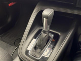 気になる車はすぐにお問い合わせください!画面右側の0066から始まる無料ダイヤルからお問い合わせ下さい!専門スタッフがお車のご質問にお答えいたします!