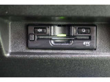 ボイスタイプのETC搭載。高速道路出入口もスマートに通過! 今やマストアイテムですね。納車前には使用できるようにセットアップをさせていただきます。ETCカードの取扱もしておりますのでご相談ください。